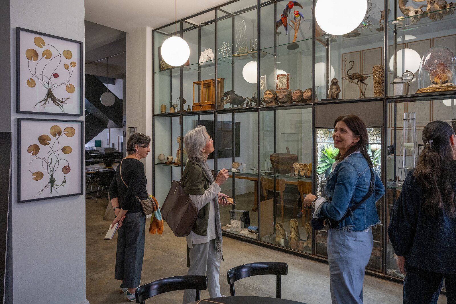 AiI-S Mitgliederversammlung Besichtigung Werk-Bibliothek von Lucius und Annemarie Burckhardt-Wackernagel im Case Studio VOGT, Zürich