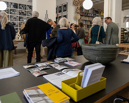 AI-S Mitgliederversammlung Besichtigung Werk-Bibliothek von Lucius und Annemarie Burckhardt-Wackernagel im Case Studio VOGT, Zürich