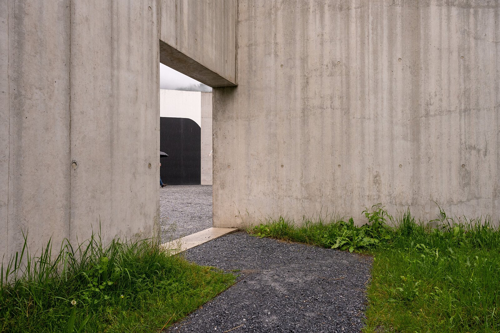 VSI.ASAI. Generalversammlung Flims Besichtigung OGNA von Matias Spescha, Trun. Grösste begehbare Skulptur der Schweiz.