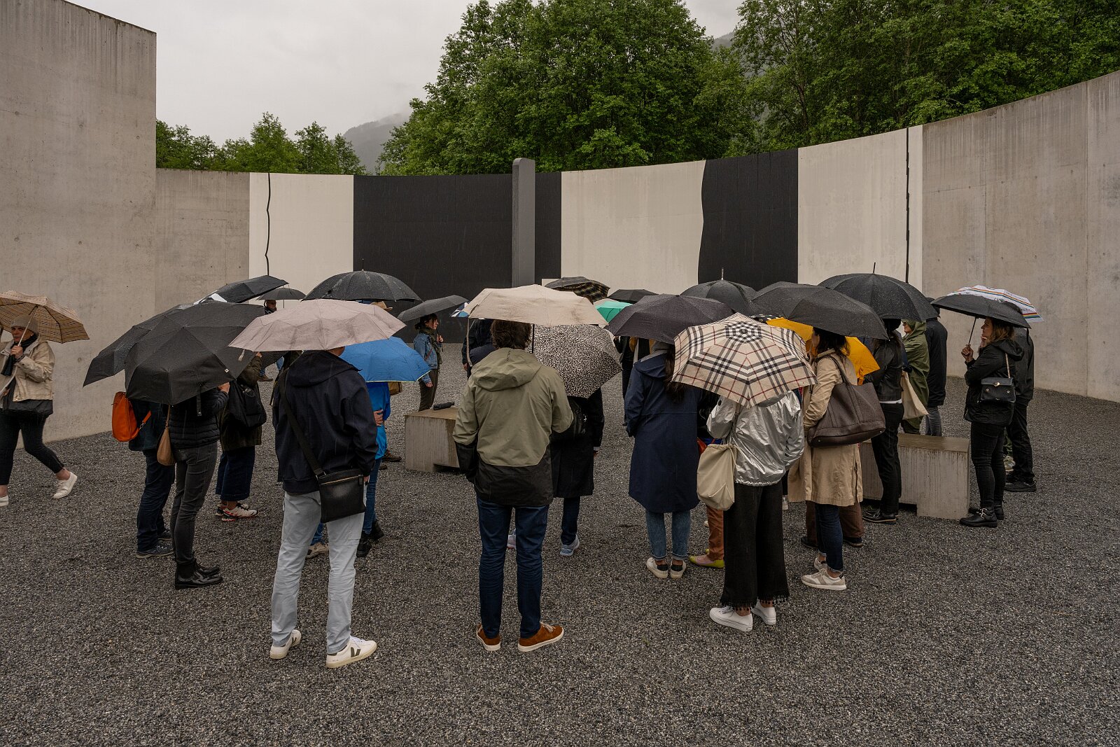 VSI.ASAI. Generalversammlung Flims Besichtigung OGNA von Matias Spescha, Trun. Grösste begehbare Skulptur der Schweiz.