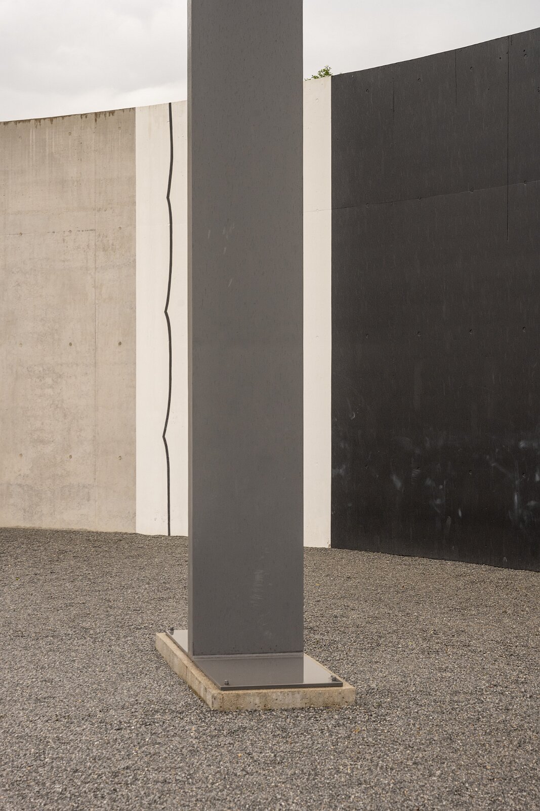 VSI.ASAI. Generalversammlung Flims Besichtigung OGNA von Matias Spescha, Trun. Grösste begehbare Skulptur der Schweiz.