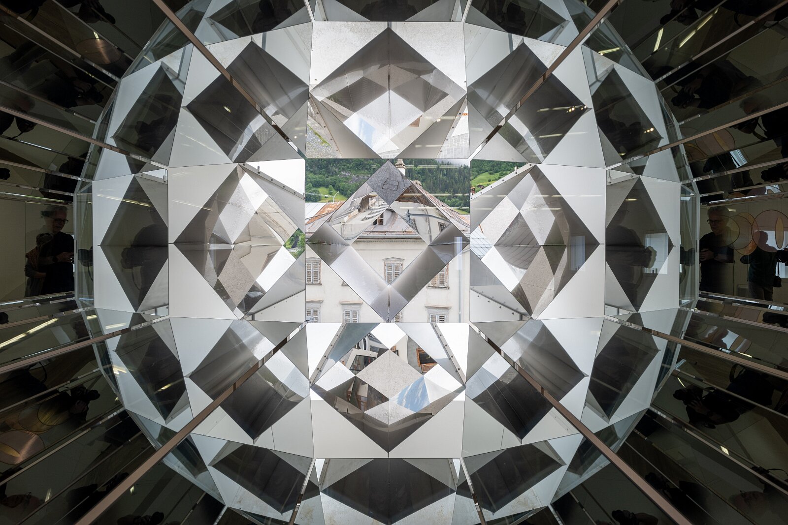 VSI.ASAI. Generalversammlung Flims Das gelbe Haus in Flims, Architekt Valerio Oligiati