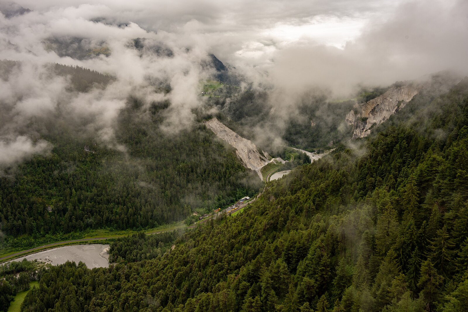 VSI.ASAI. Generalversammlung Flims Wanderung zum Caumasee und zur Aussichtsplattform "il Spir".