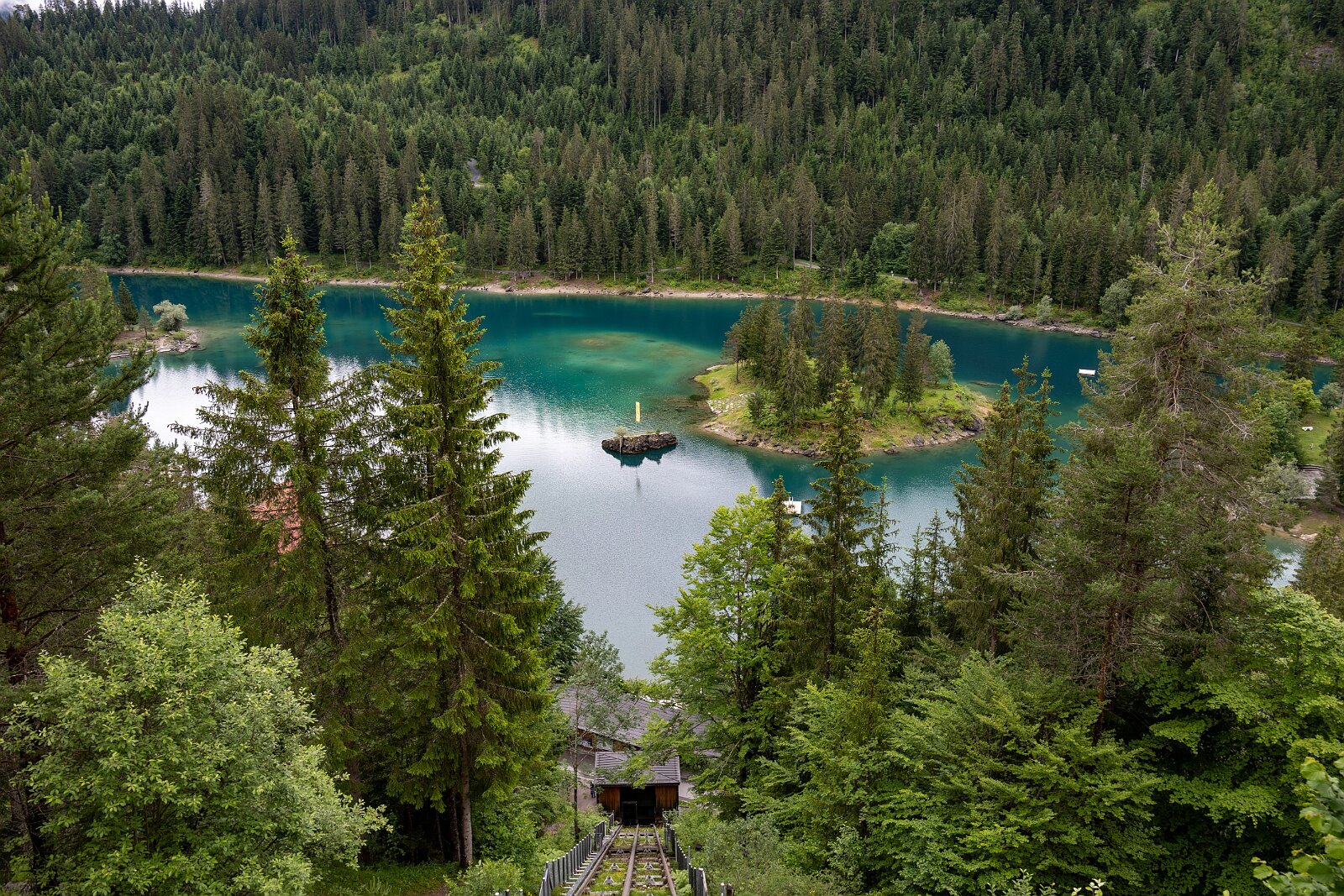 VSI.ASAI. Generalversammlung Flims Wanderung zum Caumasee und zur Aussichtsplattform "il Spir".