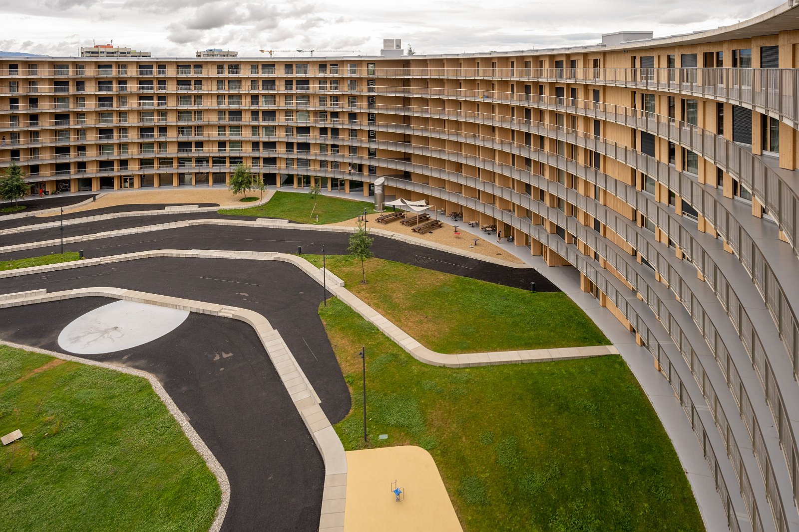 VSI.ASAI. - Generalversammlung in Lausanne, Geneva 24./25.06.2022 VORTEX Studentenwohnheim EPFL Campus Architekturbüro: Jean-Pierre Dürig, Itten+Brechbühl