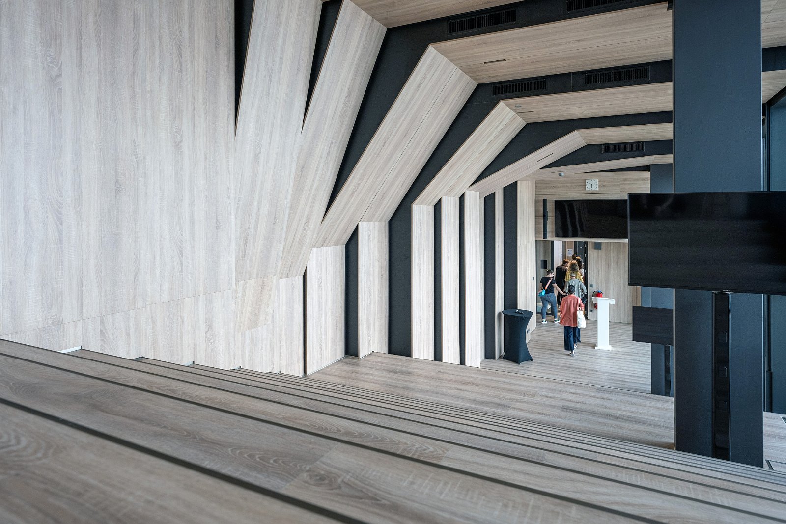 VSI.ASAI. - Generalversammlung in Lausanne, Geneva 24./25.06.2022 GRAND MORILLON von Kengo Kuma associates Tokyo und CCHE Lausanne