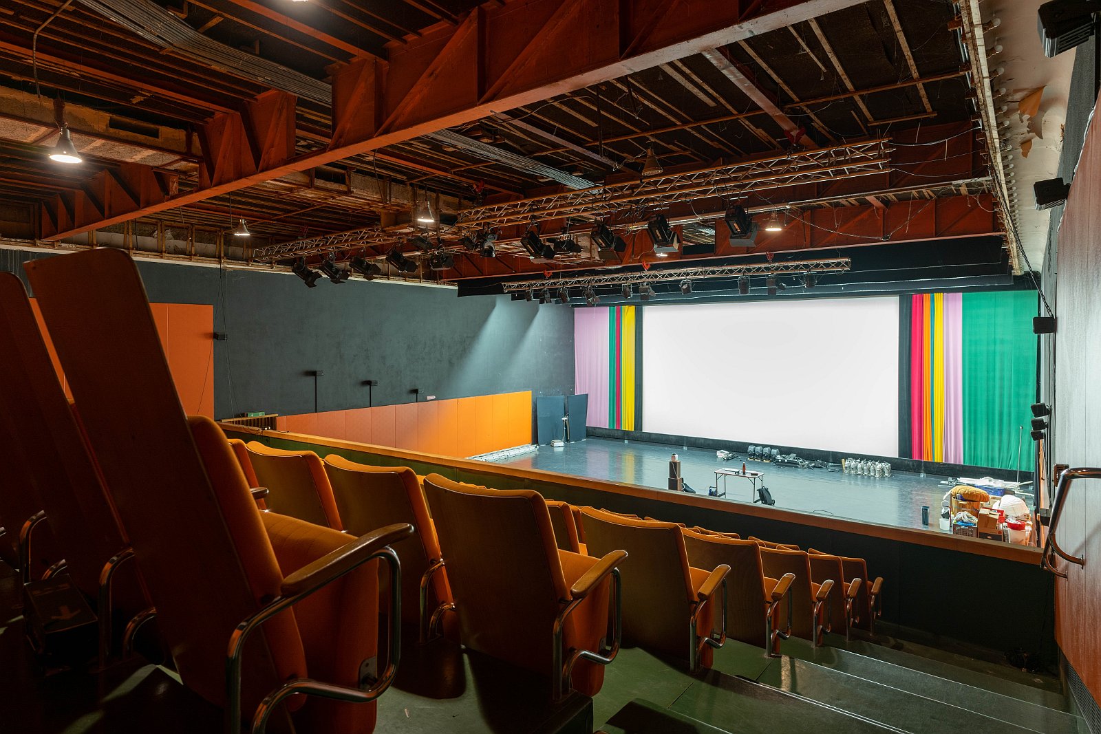Cinevox Neuhausen am Rheinfall Architekt: Max Bill