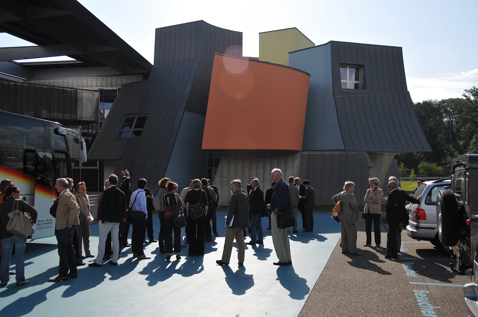 VSI.ASAI. GV 20. Juni 2009 Besichtigung des Vitra Gebäudes in Birsfelden.