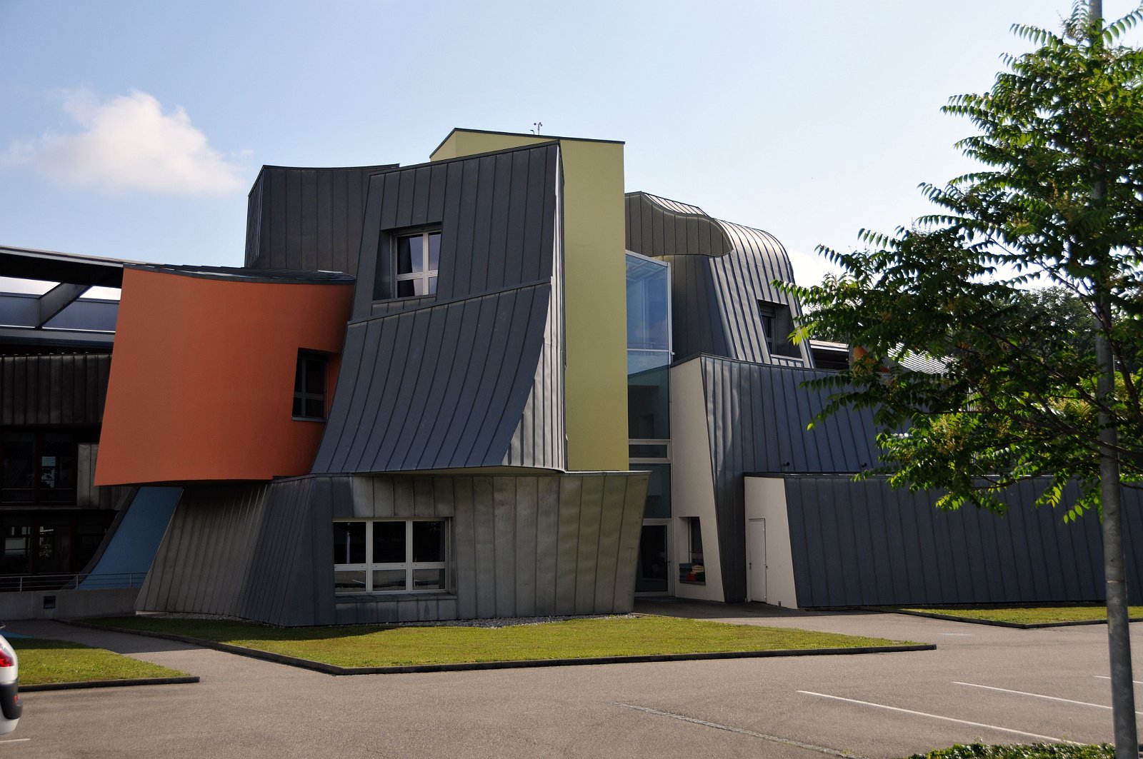 VSI.ASAI. GV 20. Juni 2009 Besichtigung des Vitra Gebäudes in Birsfelden.