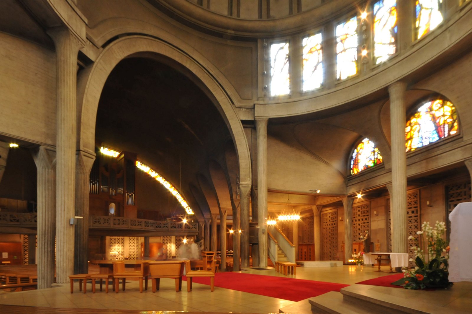 VSI.ASAI. - 67. Generalversammlung in Fribourg Spaziergang durch das Pérolles-Quartier unter der Führung von Robert Walker, Architekt und Architekturhistoriker (Er ist auch der Erfinder der Foto-Viewer Idee von Fribourg). War ein tolles Erlebnis wie man mit einfachen Mittel darstellen kann, wie sich ein Stadt der Zeit anpasst.
