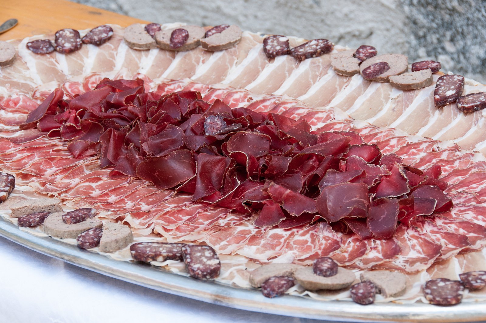 VSI.ASAI GV 28./29. Juni 2013 Reichhaltiges Buffet mit Nahrungsmittel aus der direkten Umgebung. Organisiert und offeriert von Sabine Dreher und Matthias Buser. Herzlichen Dank an die Gönner.