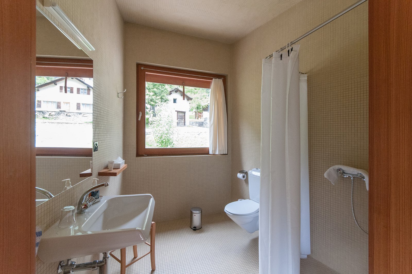 VSI.ASAI GV 28./29. Juni 2013 Besichtigung der Fondazione Garbald in Castasegna Architektur von Miller + Maranta, Basel.