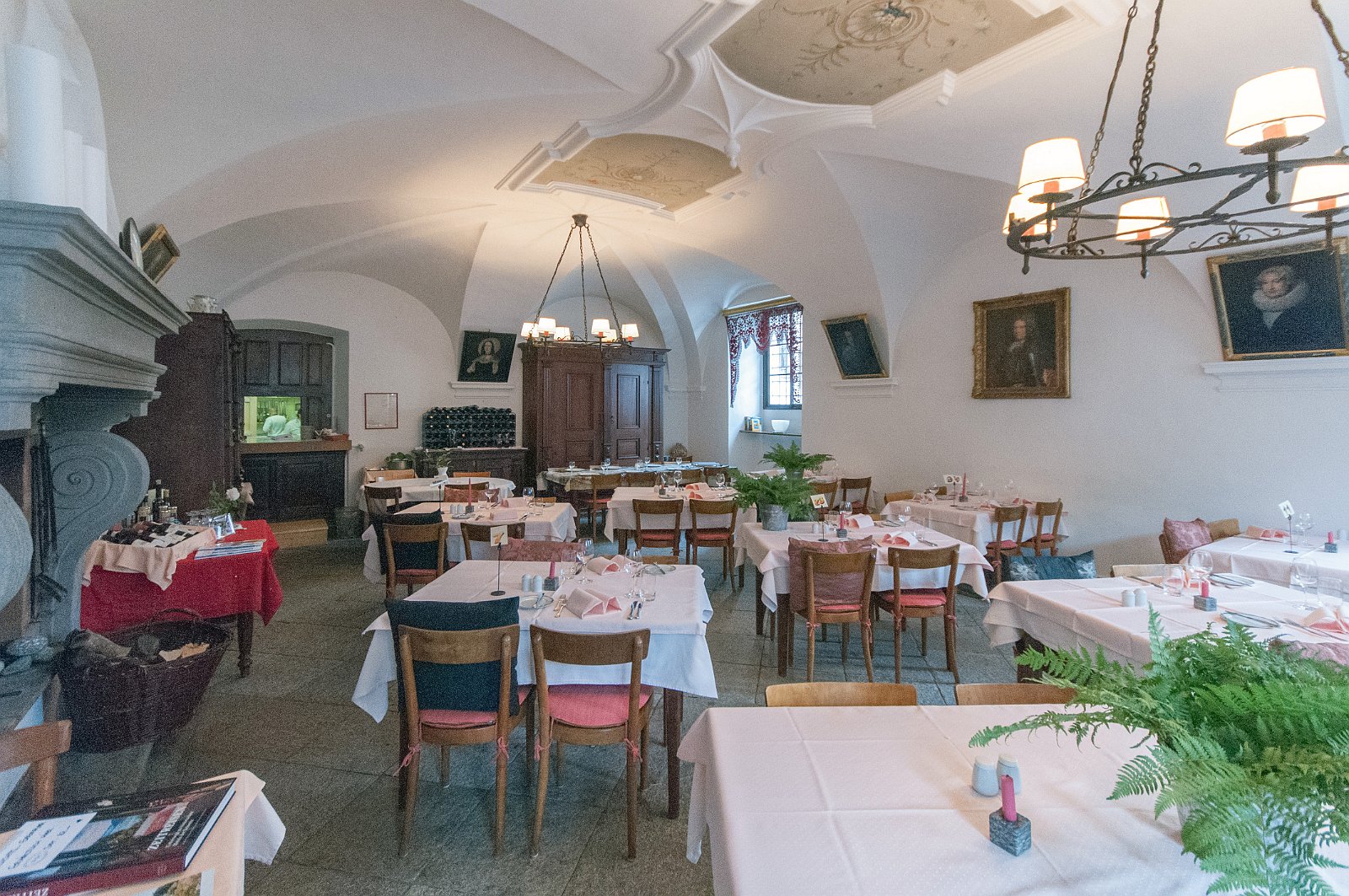 VSI.ASAI GV 28./29. Juni 2013 Besichtigung des Dorfes Soglio mit Apéro im Palazzo Salis