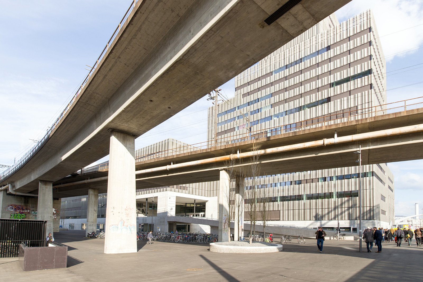 VSI.ASAI | Regional Jahresversammlung Deutschschweiz 28. März 2015 Besichtigung Toni-Areal Zürich. Zürcher Hochschule der Künste. www.zhdk.ch