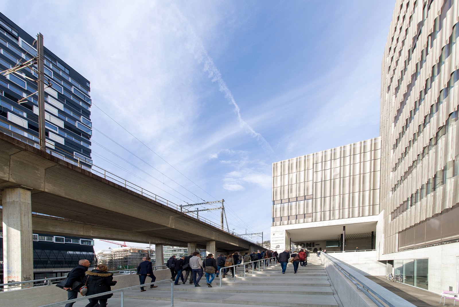 VSI.ASAI | Regional Jahresversammlung Deutschschweiz 28. März 2015 Besichtigung Toni-Areal Zürich. Zürcher Hochschule der Künste. www.zhdk.ch