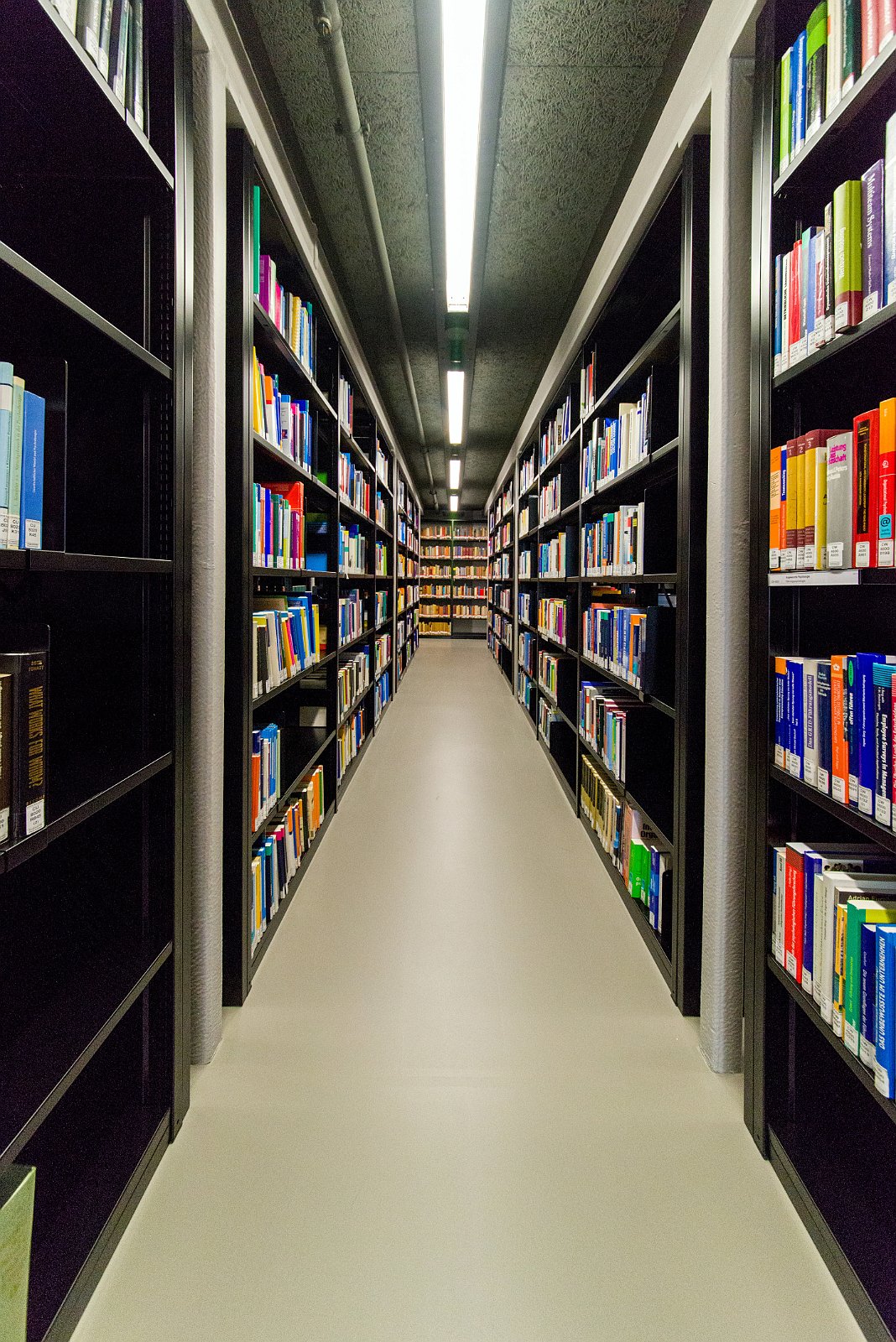 VSI.ASAI | Regional Jahresversammlung Deutschschweiz 28. März 2015 Besichtigung Toni-Areal Zürich. Zürcher Hochschule der Künste. www.zhdk.ch