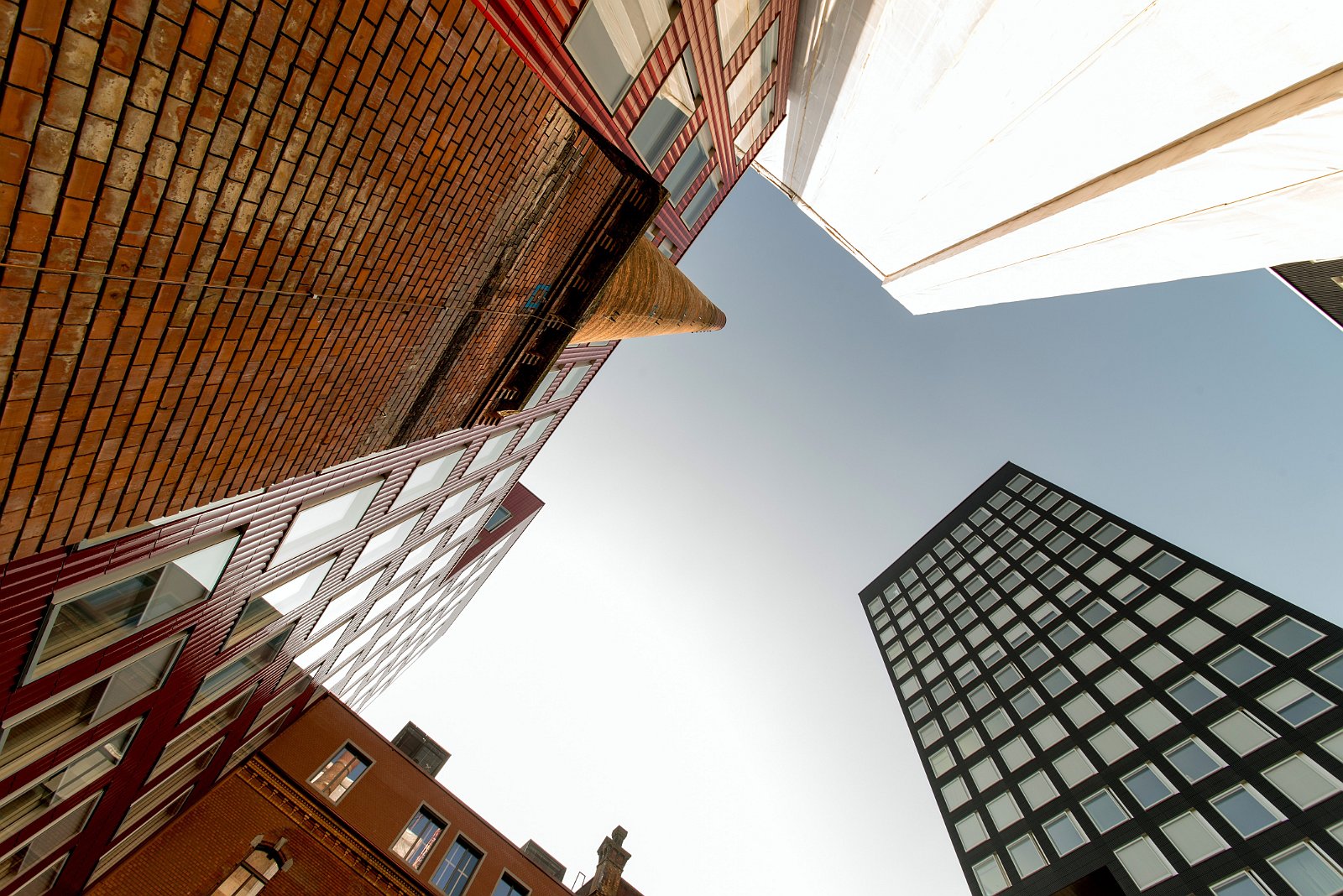 VSI.ASAI | Rundgang im Löwenbräu-Areal Zürich Rundgang und Führung im Löwenbräu-Areal Zürich. Führung durch Stephan Hürlemann, Partner Studio Hannes Wettstein AG und Volker Mencke, Projektleiter Gigon/Guyer Architekten.