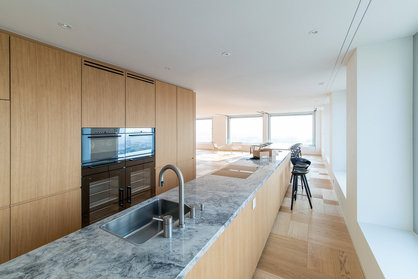 VSI.ASAI | Rundgang im Löwenbräu-Areal Zürich Rundgang und Führung im Löwenbräu-Areal Zürich. Führung durch Stephan Hürlemann, Partner Studio Hannes Wettstein AG und Volker Mencke, Projektleiter Gigon/Guyer Architekten.